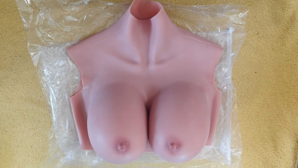 Накладная силиконовая грудь чашка G 7размер