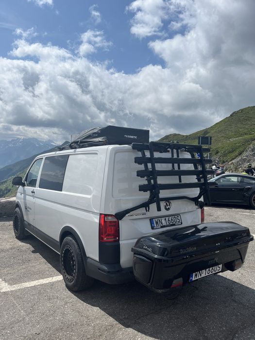 Czarny bagażnik rowerowy Volkswagen multivan vw california T5 T6 T6.1