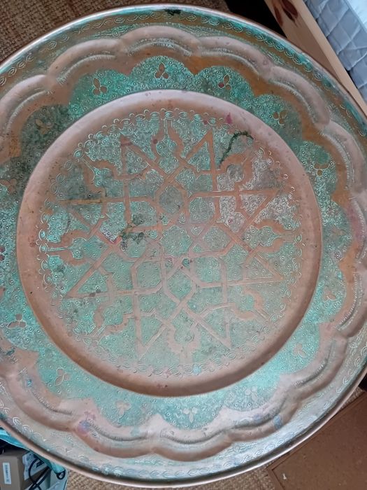 Mesa de centro/apoio/sofá em cobre