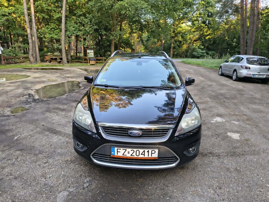 Ford Focus 1.8 benzyna 2010rok