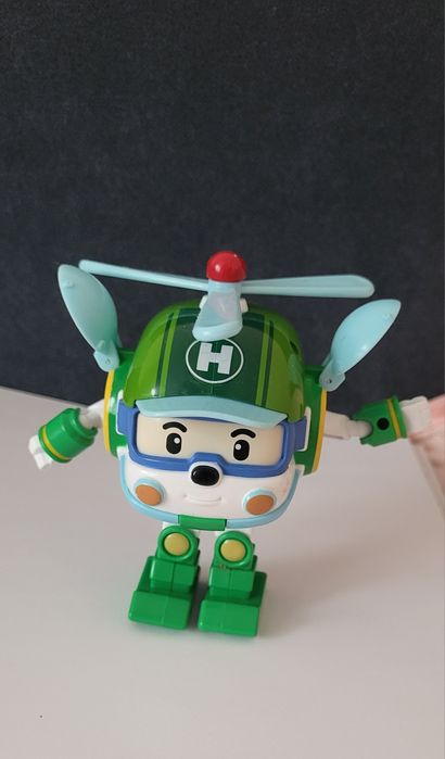 Іграшки-трансформери Робокар Полі