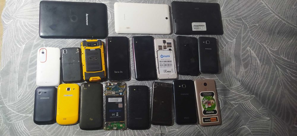 Лот телефонов-планшетов, электроники НА ЗАПЧАСТИ