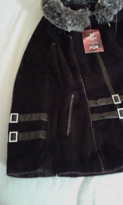 Casaco de Senhora. Novo. Nunca foi Usado.