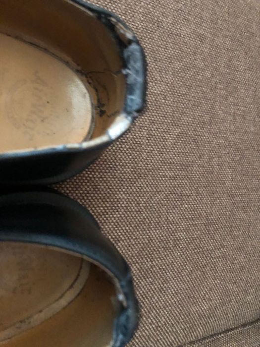 DR. MARTENS - Sapatos de cordão Airwair (Made in England)