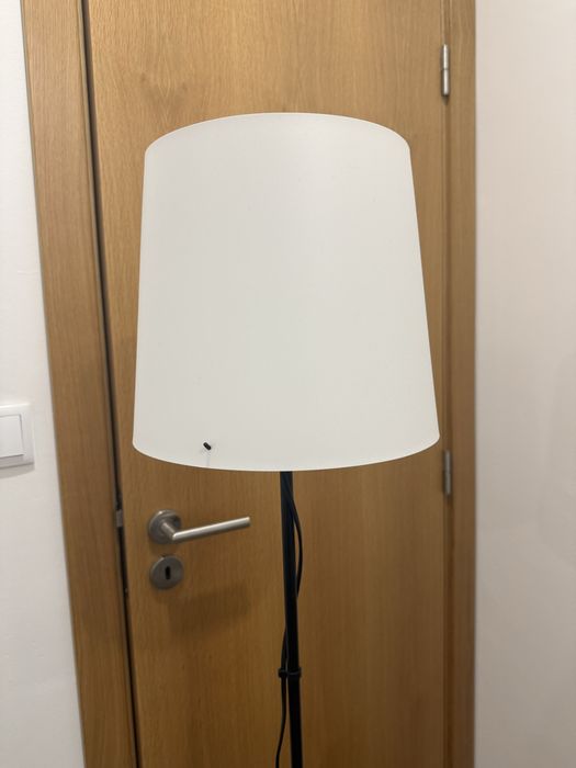 Candeeiro de pé IKEA