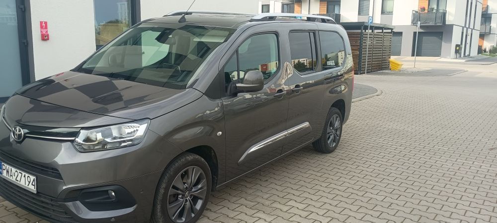 Toyota Proace City Verso Long  1.5 D-4D Family - 7 osobowa  cena BRUTTO... fv vat 23%