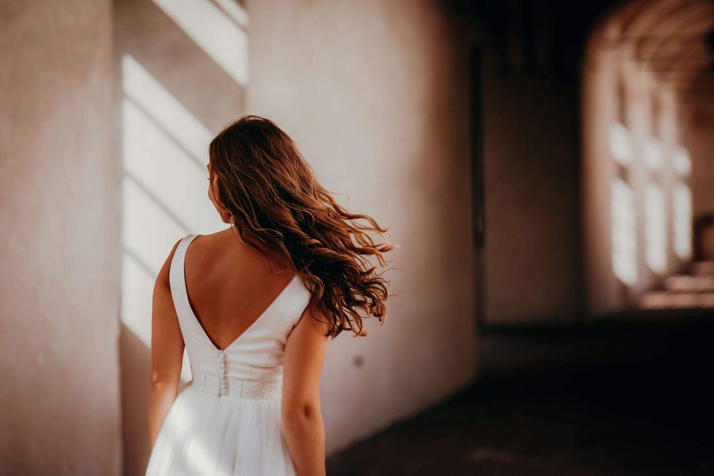 Suknia ślubna gładka, elegancka, model Love Collection Lora