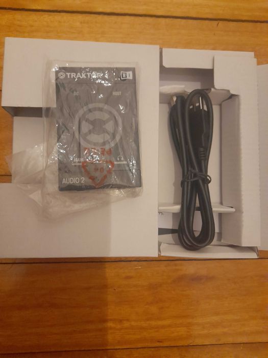 Interface Audio 2 TRAKTOR novo