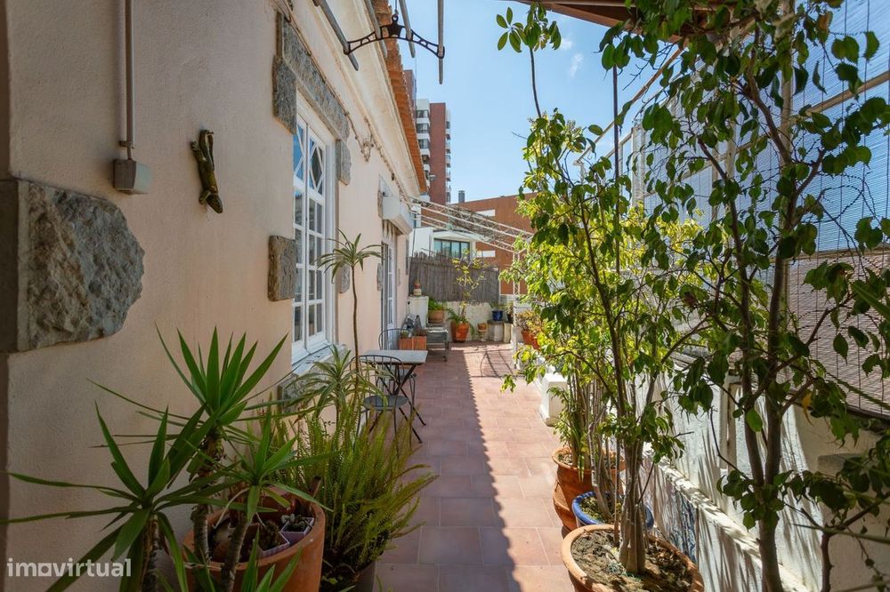 Excelente apartamento T4 duplex - Monte Estoril - Com terraço