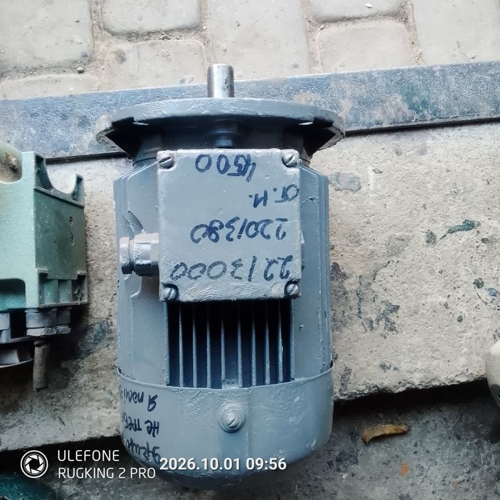 2,2 кВ 3000 об.електродвигун