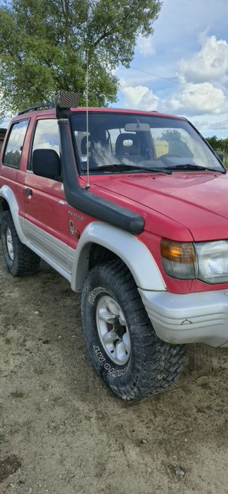 Mitsubishi pajero GLS 2.5 td