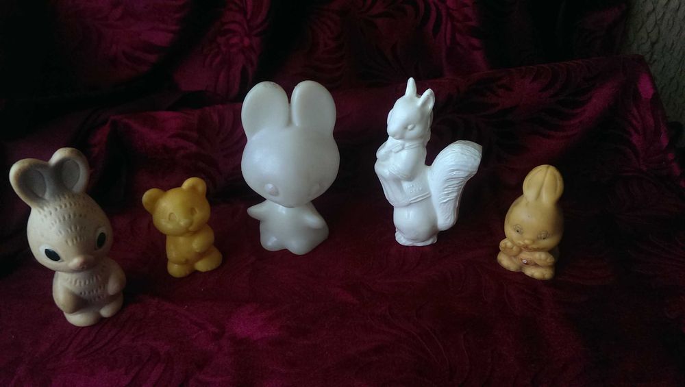 Игрушки СССР, винтажные  резиновые и пластиковые- Мишка, зайчик, белка Цена за все что видите  на фото!