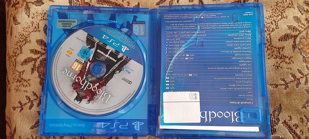 Ps 4  диск як новий ціна мала) Присутній чек, Орігінал Італія)