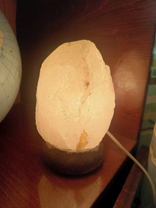 Натуральна соляная лампа