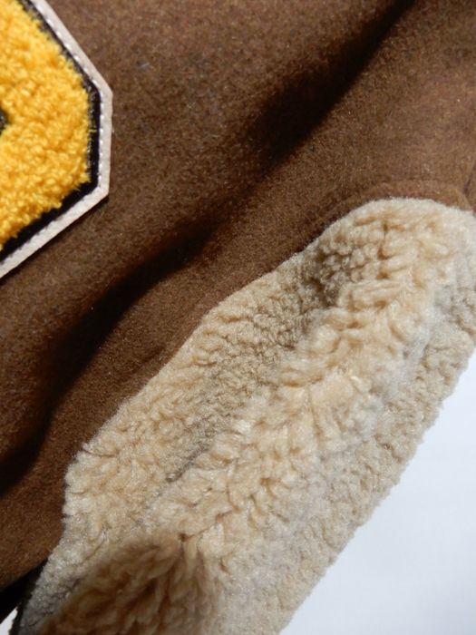 Kurtka bomberka z pluszowymi rękawami Sinsay, rozmiar S