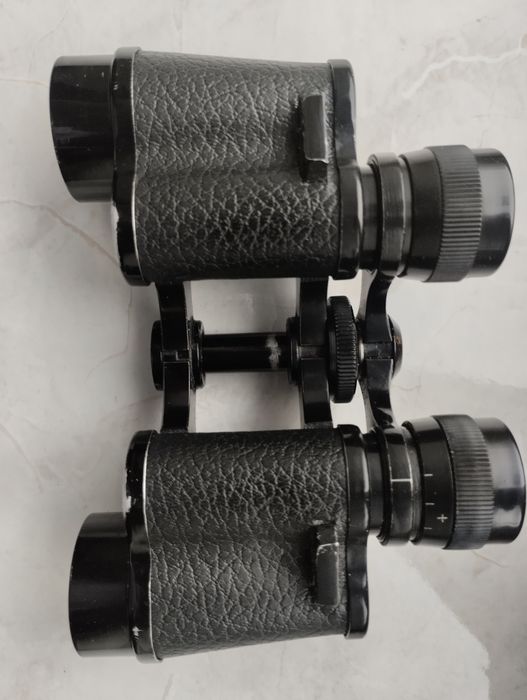 Продаю два бинокля.