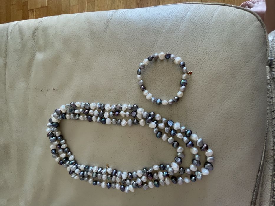 Colar e pulseira Tous de pérolas branco e cinza