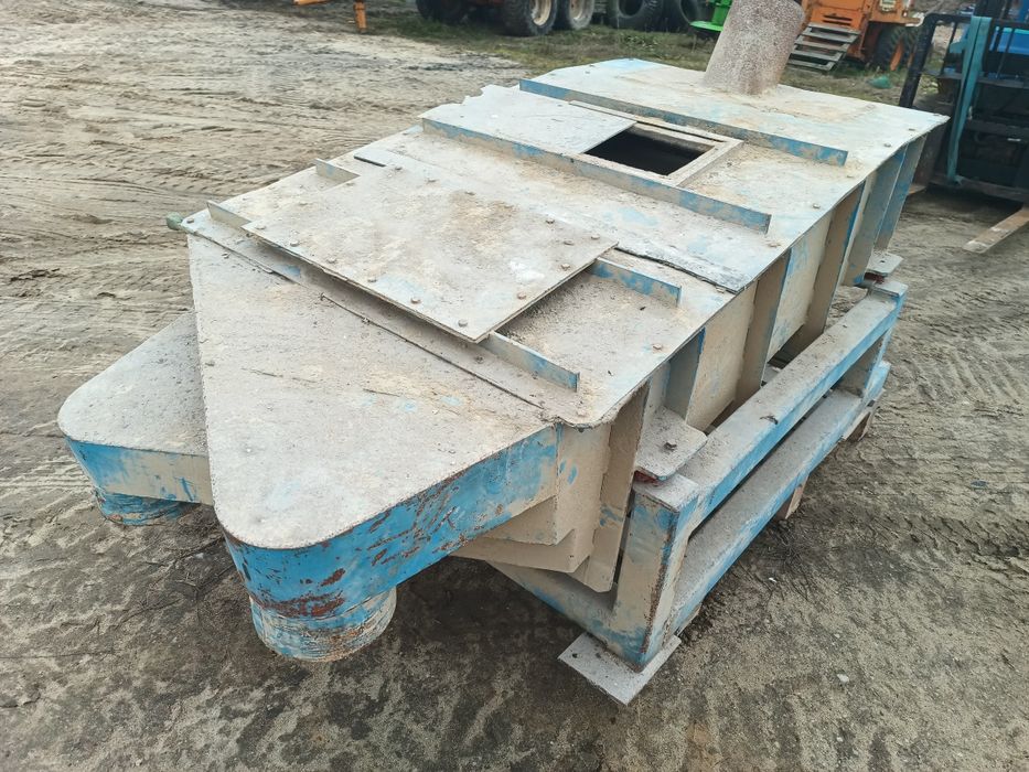 Przesiewacz wibracyjny sortownik