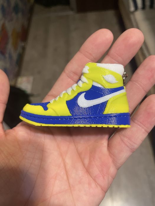 bryloczek butow jordan