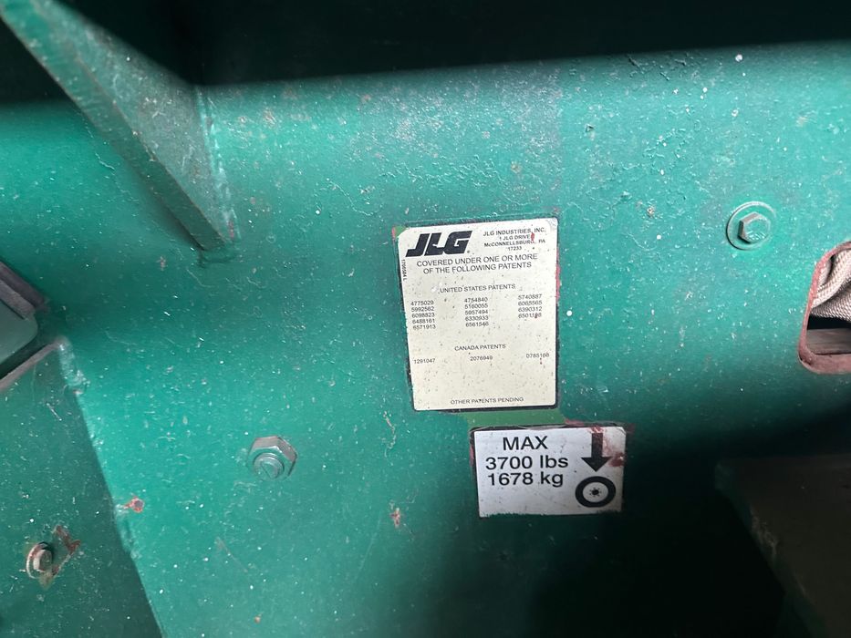 Вишка підйомник JLG 4069 LE