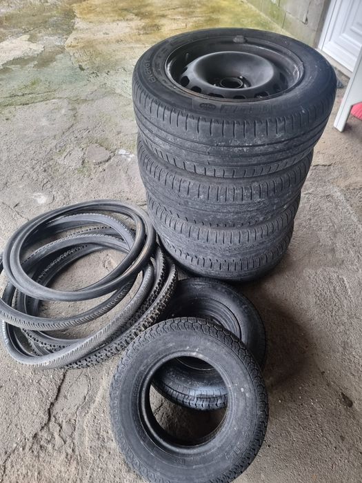 Vende-se pneus com jante para desocupar