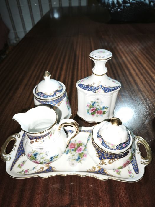 Peças de porcelana algumas (Limoges última foto)