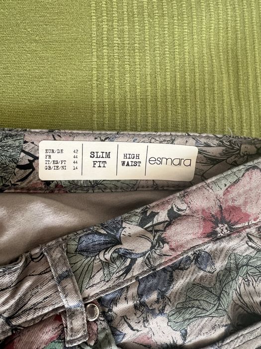 Spodnie damskie kolorowe typu jeans esmara
