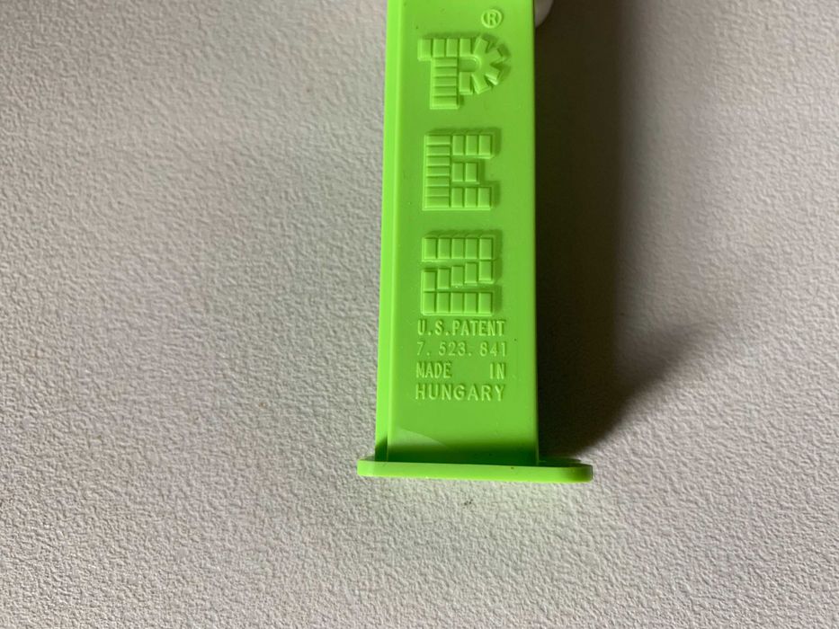 PEZ Dispenser - Coelho