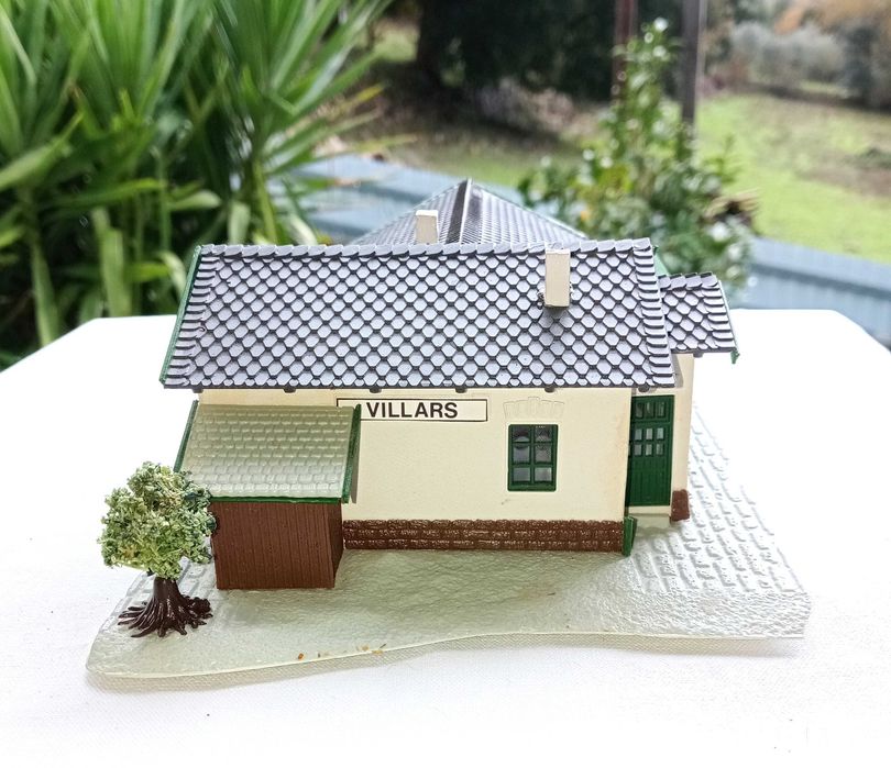 VAU-PE H0, Estação de comboios Villars