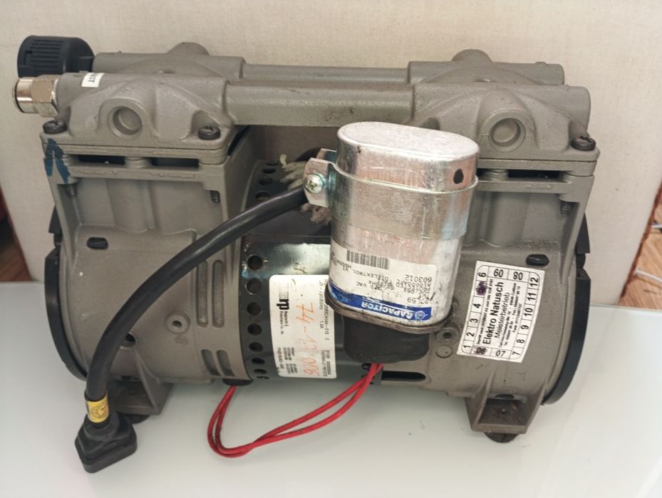 Pompa membranowa bezolejowa Thomas 2688