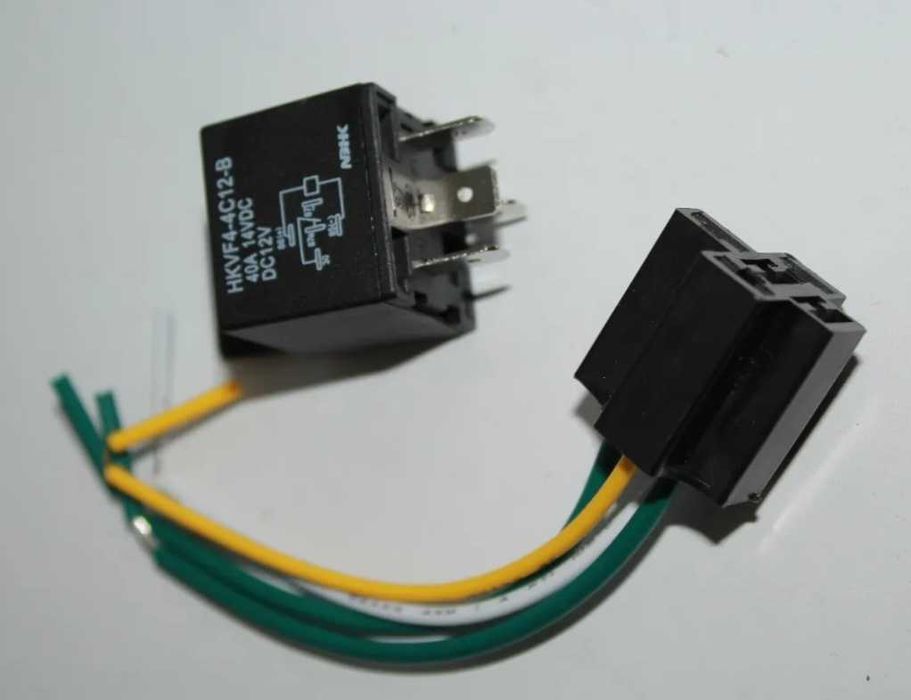 Relé Fusível Relay HKVF4-4C12-B 40A 14VDC DC12V 4Pins (NOVO)