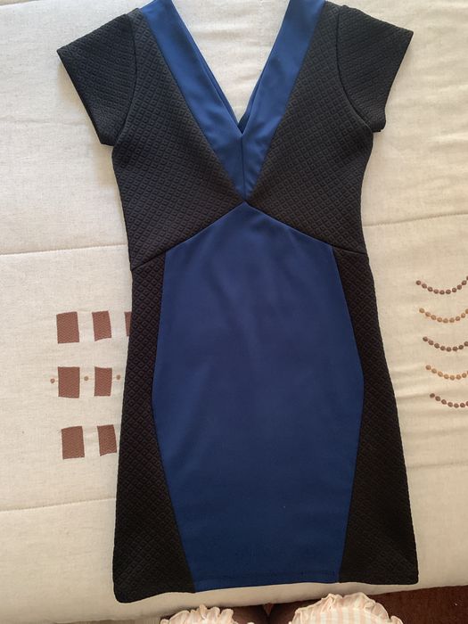 Vestido preto e azul