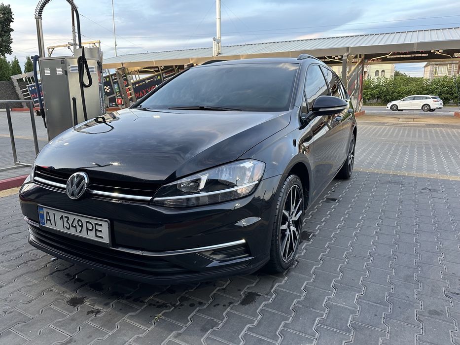 Продам Volkswagen Golf 7