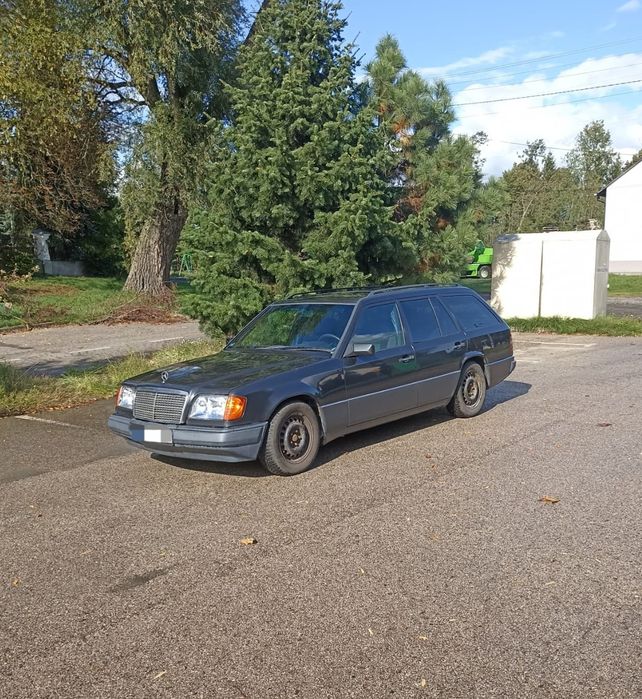 Mercedes-Benz W124