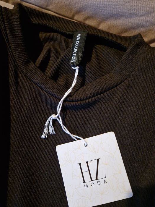 Sprzedam sukienkę z marszczeniem Nowa Uni