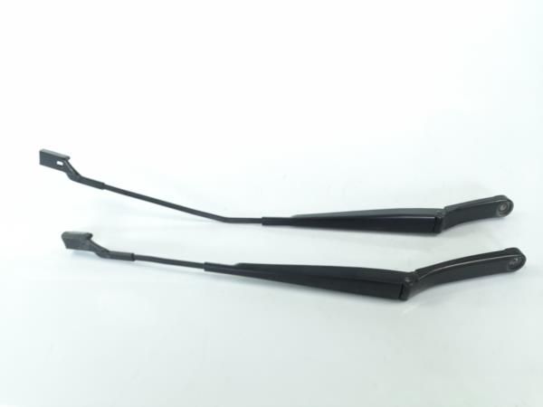 Haste / braço de escova limpa vidros frente direita VOLKSWAGEN Golf VI