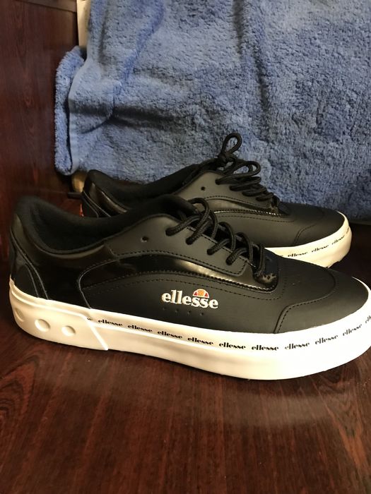 Кроссовки б/у оригинал