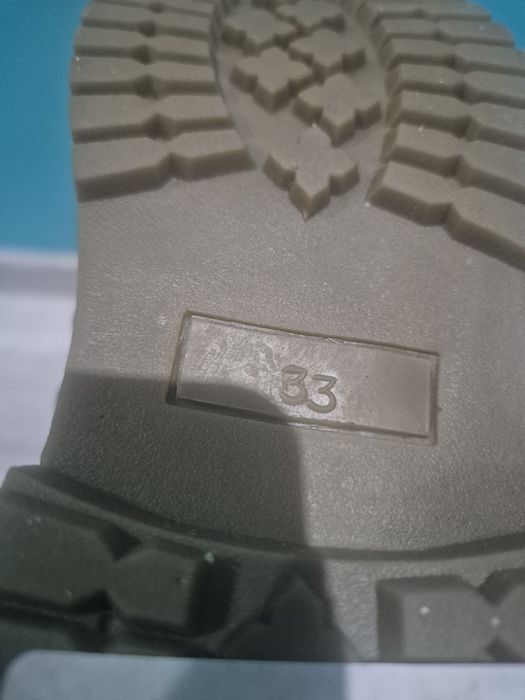 Zimowe buty dla chłopca r.33