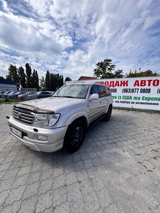 Toyota Land Cruiser 100