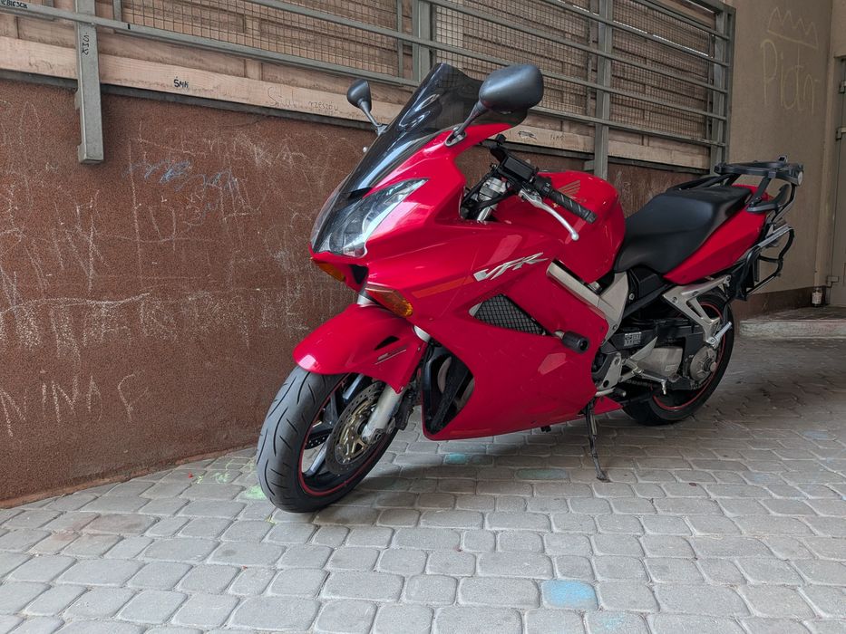 Honda VFR800 2002 po serwisie VTEC, nowe napinacze rozrządu, napęd