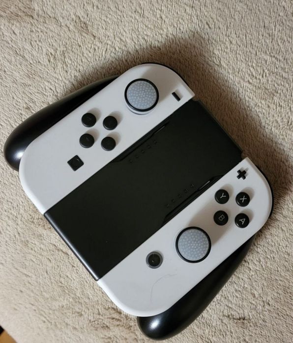 Грип для Joy Con Геймпад Nintendo Switch С Зарядкой