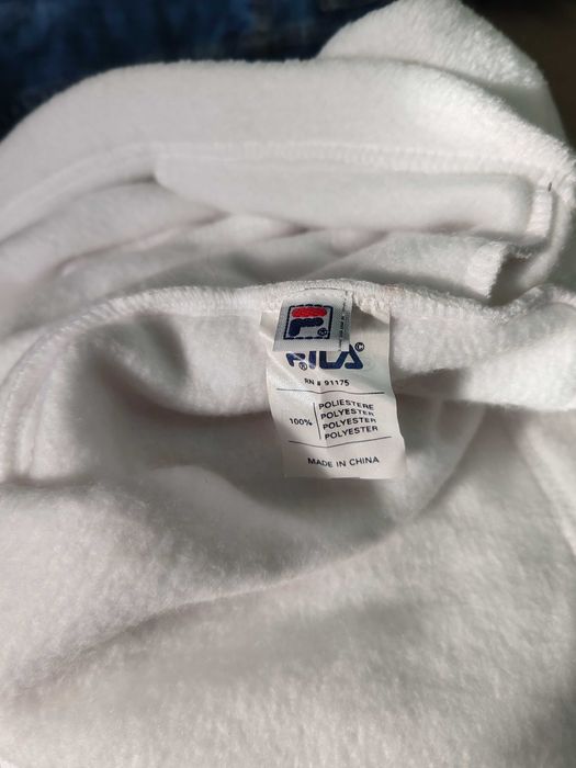 Продам вінтажний новий  флісовий світшот FILA Spell Out.