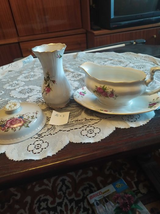 Komplet sosierka wazoniki.maselniczka