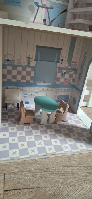 Domek dla lalek dla dziewczynki