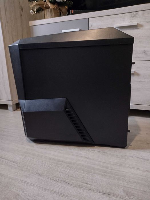 Sprzedam komputer stacjonarny