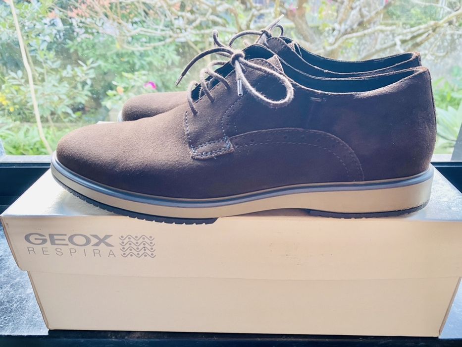 Sapatos Geox camurca castanho chocolate N.41