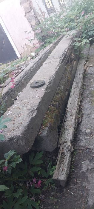 Продам бетонние столби 3м