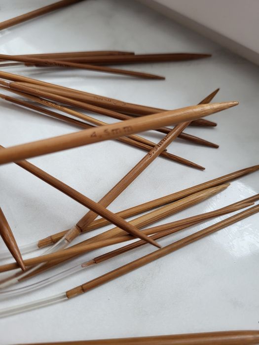 Набір коротких спиць для в'язання