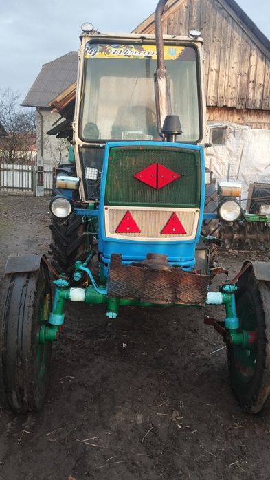 Продам ЮМЗ повністю в робочому стані,з навісним ,
