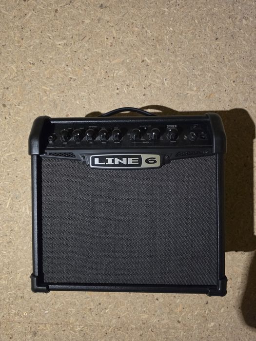 LINE6 Spider Classic 15 gitara combo